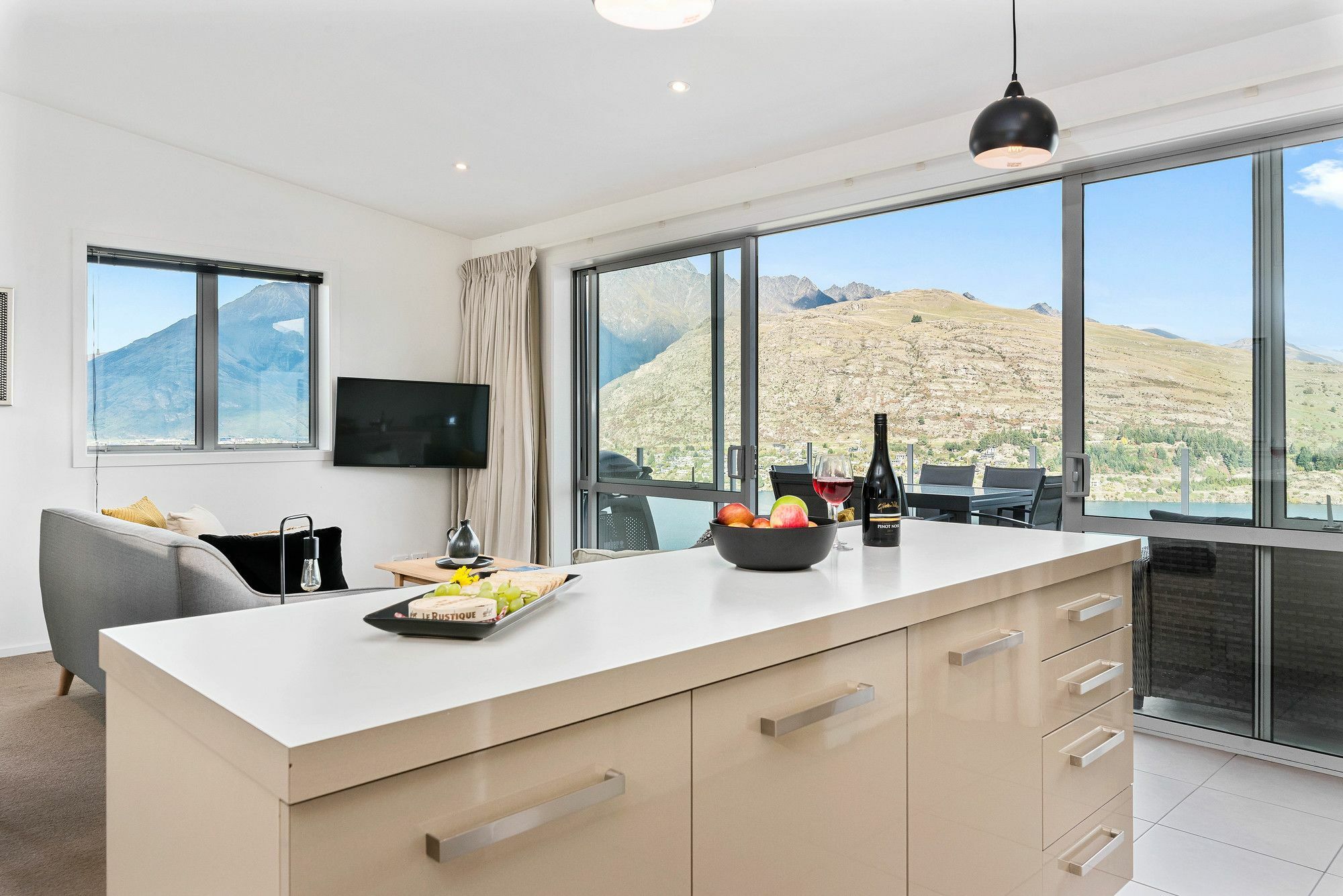 Contemporary Hilltop Abode Queenstown Kültér fotó